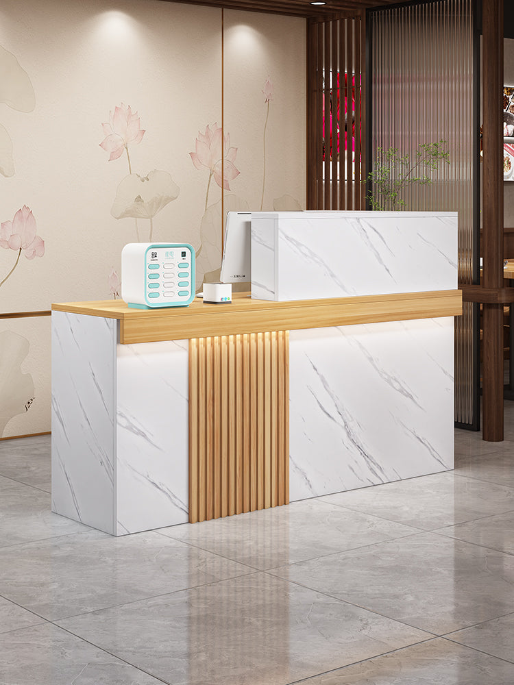 Bancone Reception Moderno in Effetto Marmo con Dettagli in Legno – Design Elegante per Negozio, Studio Estetico 120*110*45