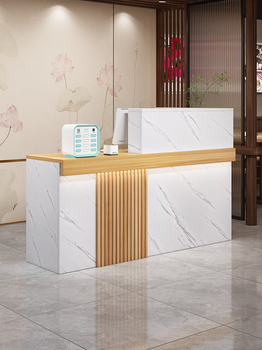 Bancone Reception Moderno in Effetto Marmo con Dettagli in Legno – Design Elegante per Negozio, Studio Estetico 120*110*45