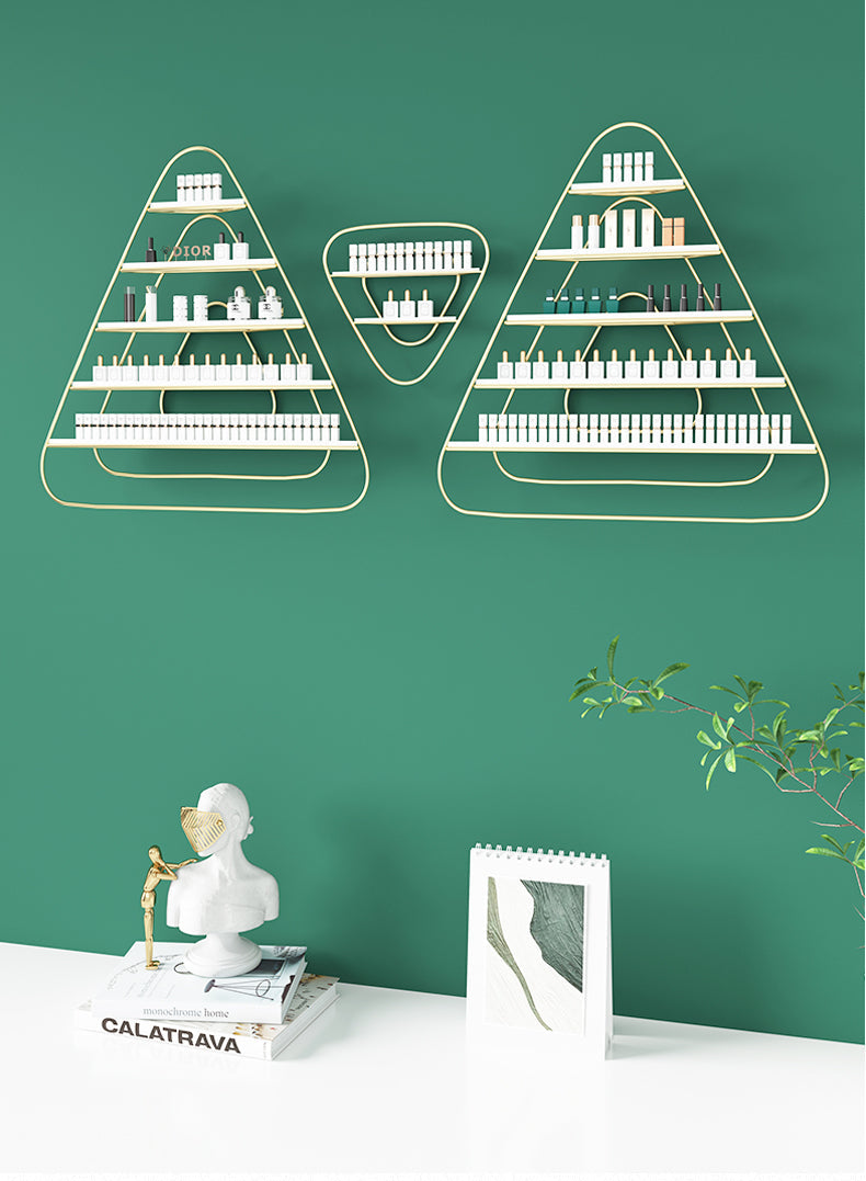 Scaffale triangolare a muro