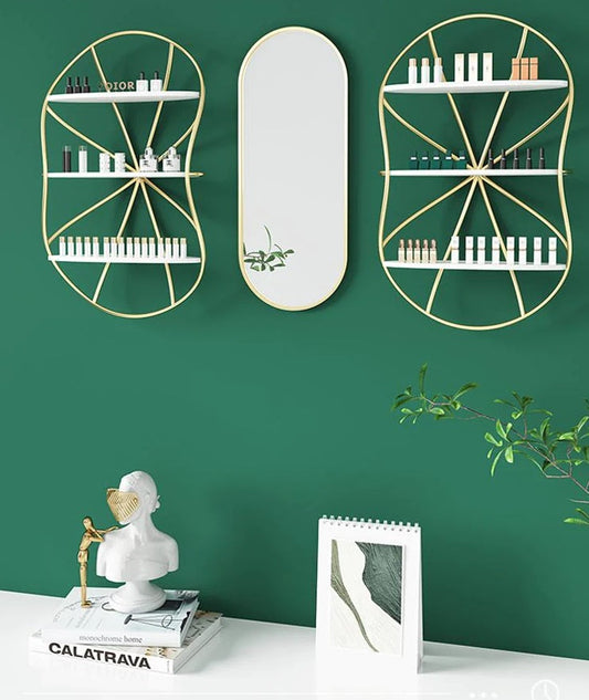 Scaffale in ferro per smalti dal design nordico