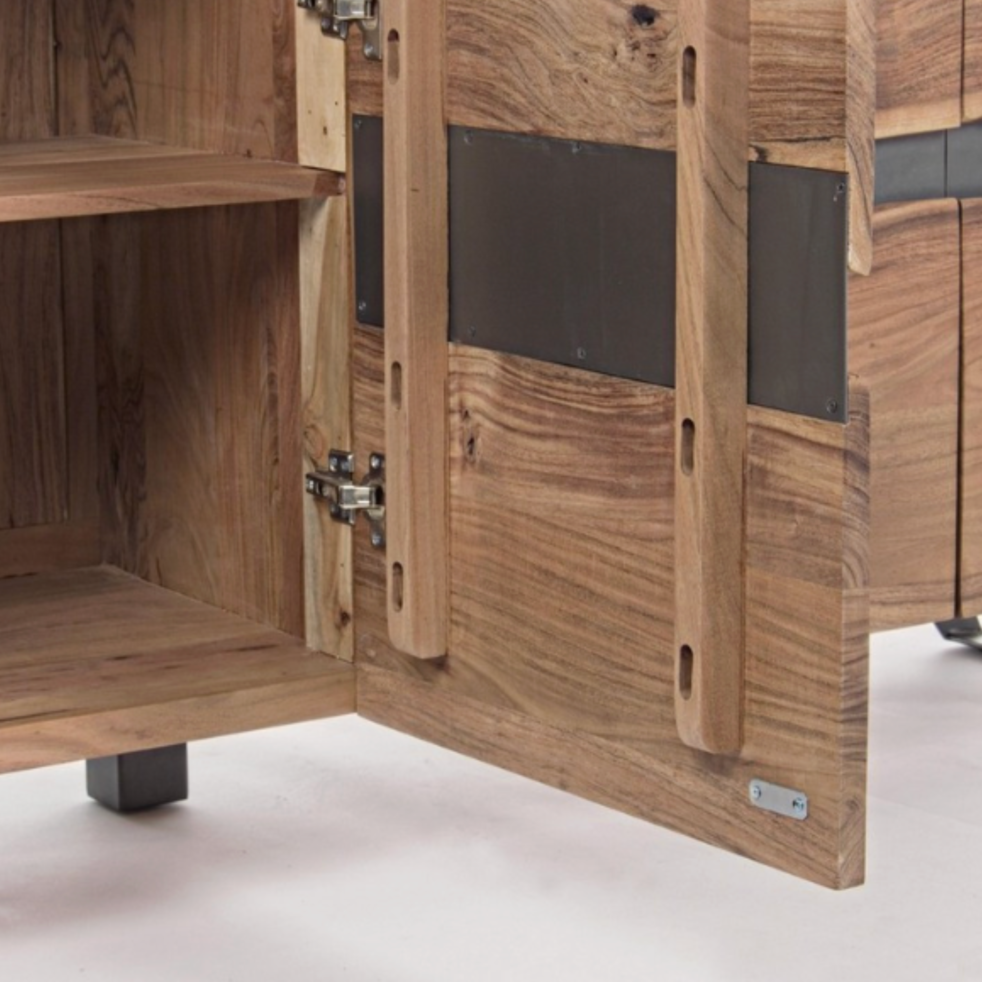 Credenza Aron