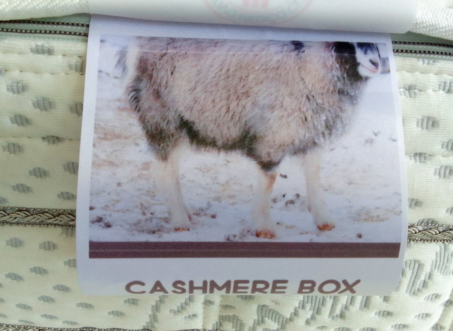 Materasso Semirigido a molle insacchettate e memory H28 cm lato estivo e Invernale - SATURNO